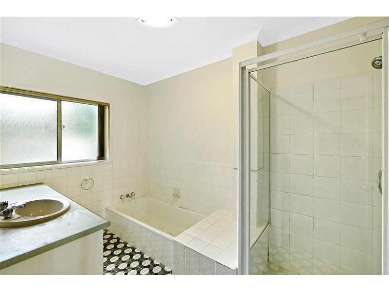 2/33 Breaker Street, Main Beach QLD 4217