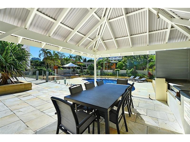 ‘MAIN BEACH TWR’ 20 Cronin  Avenue, Main Beach QLD 4217