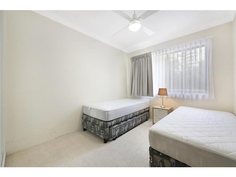 ‘SCALINADA’ 22 Woodroffe Avenue, Main Beach QLD 4217