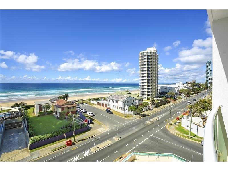 ‘Pacific Views’ 5 Woodroffe Avenue, Main Beach QLD 4217