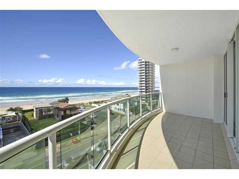 ‘PACIFIC VIEWS’ 5 Woodroffe Avenue, Main Beach QLD 4217