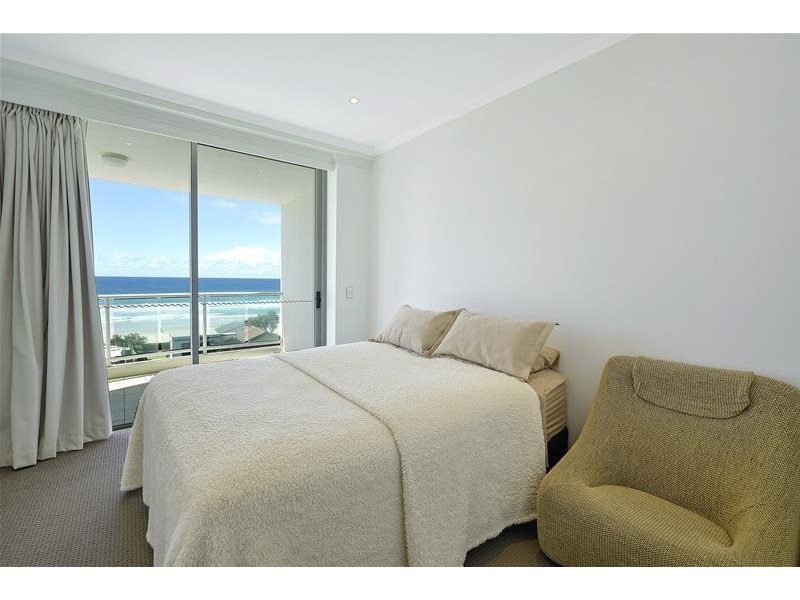 ‘PACIFIC VIEWS’ 5 Woodroffe Avenue, Main Beach QLD 4217