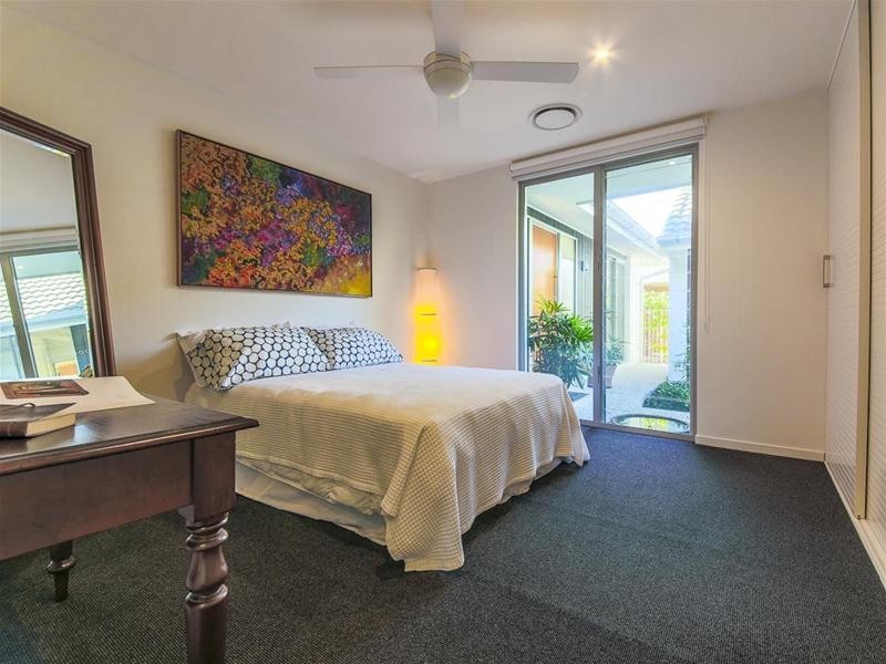 ‘La Scala Court’ 11 La Scala Court, Isle Of Capri QLD 4217