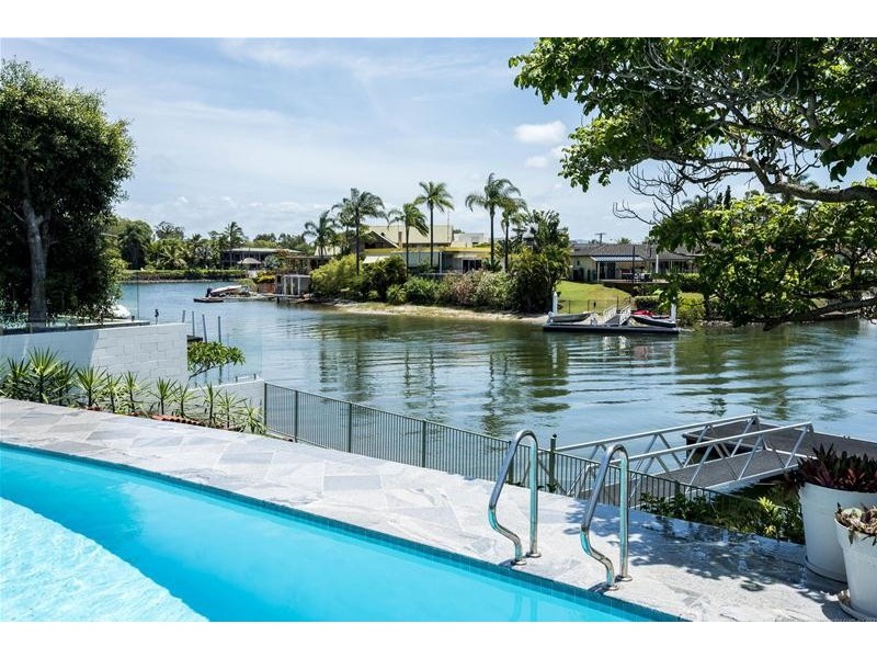 ‘La Scala Court’ 11 La Scala Court, Isle Of Capri QLD 4217