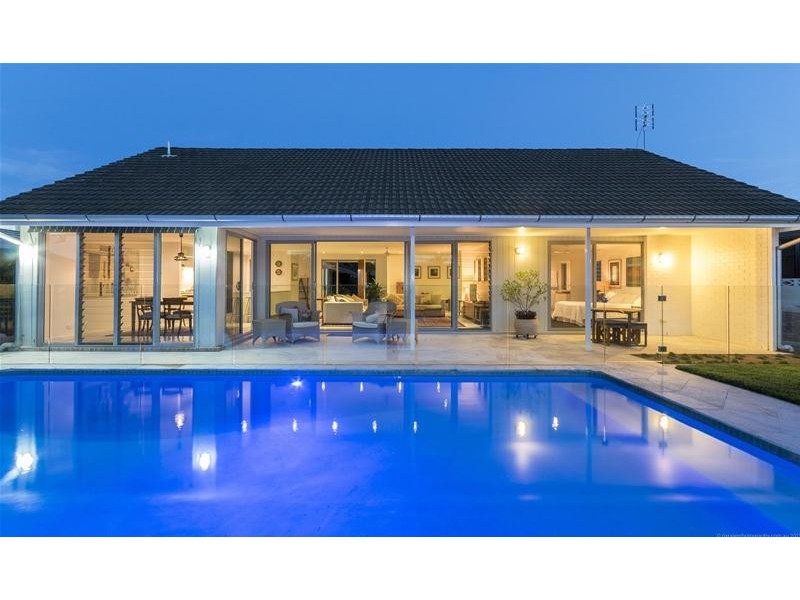 ‘La Scala Court’ 11 La Scala Court, Isle Of Capri QLD 4217