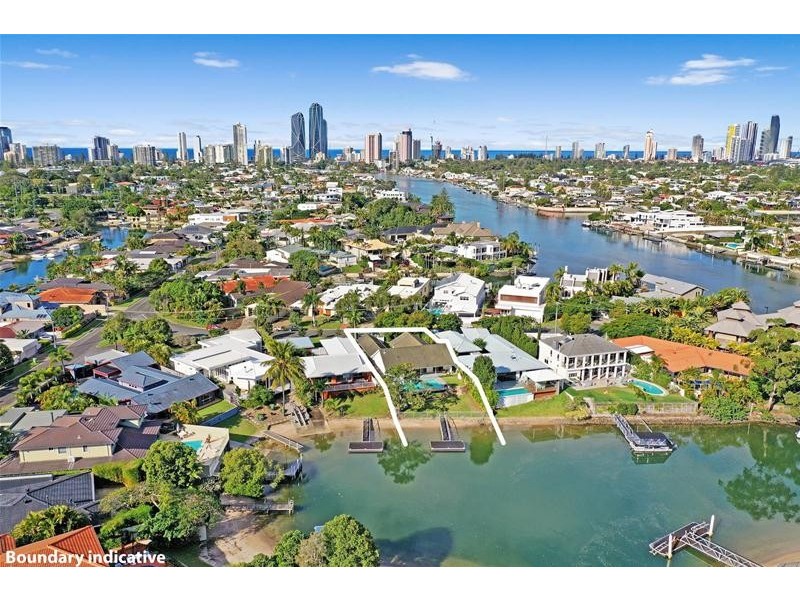 ‘La Scala Court’ 11 La Scala Court, Isle Of Capri QLD 4217