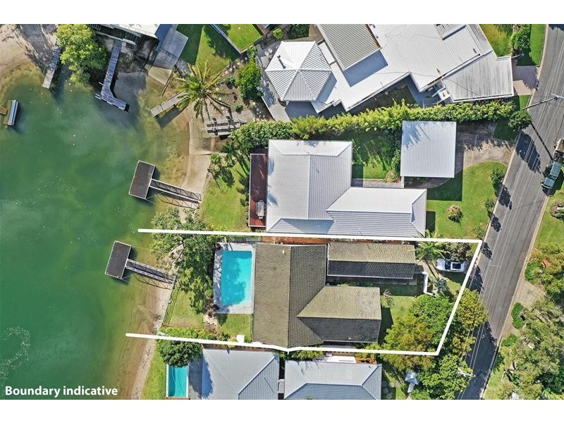 ‘La Scala Court’ 11 La Scala Court, Isle Of Capri QLD 4217