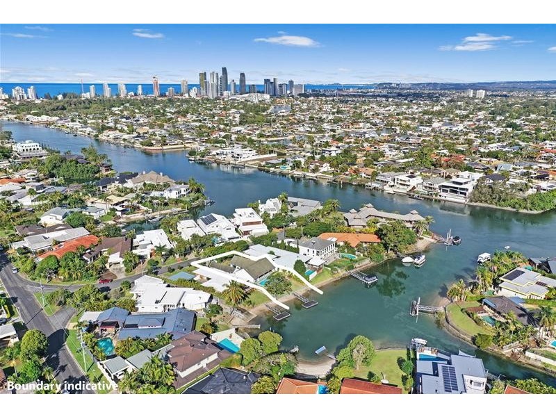 ‘La Scala Court’ 11 La Scala Court, Isle Of Capri QLD 4217