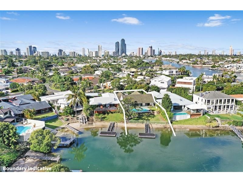 ‘La Scala Court’ 11 La Scala Court, Isle Of Capri QLD 4217