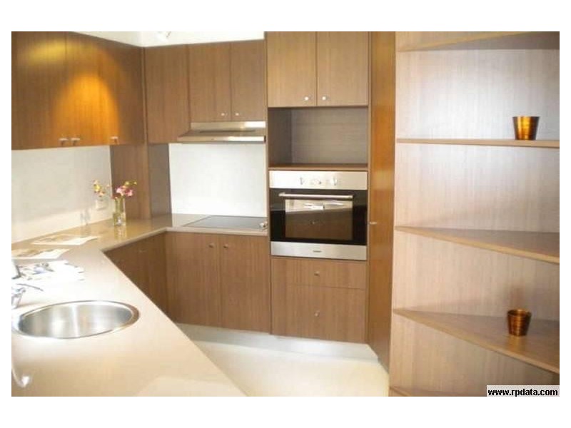 10/6 Breaker Street ‘The Decks’, Main Beach QLD 4217