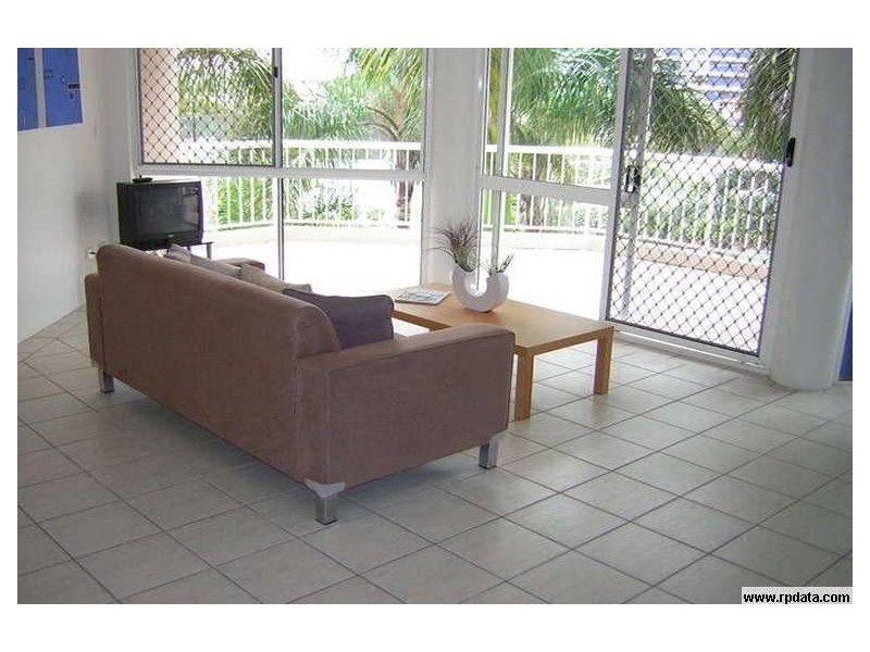 10/6 Breaker Street ‘The Decks’, Main Beach QLD 4217