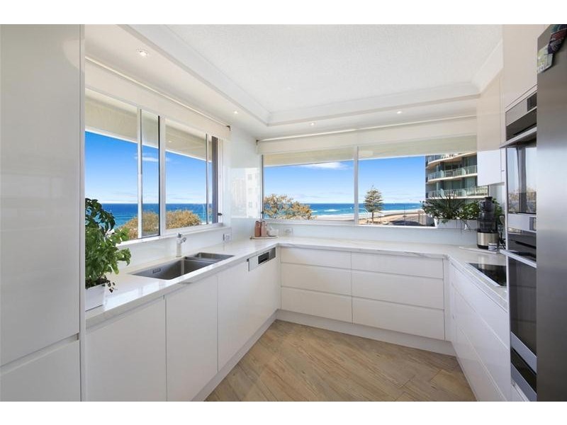 ‘Ocean Park Towers’ Main Beach Parade, Main Beach QLD 4217