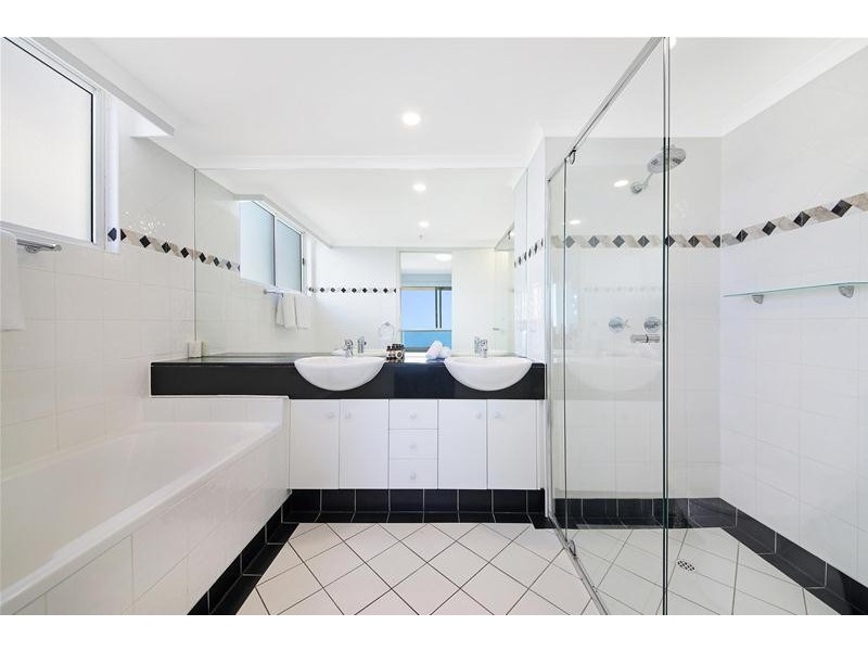 ‘XANADU EAST’ 59 Pacific Street, Main Beach QLD 4217