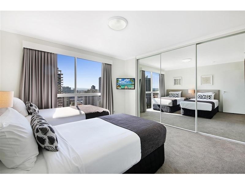 ‘XANADU EAST’ 59 Pacific Street, Main Beach QLD 4217