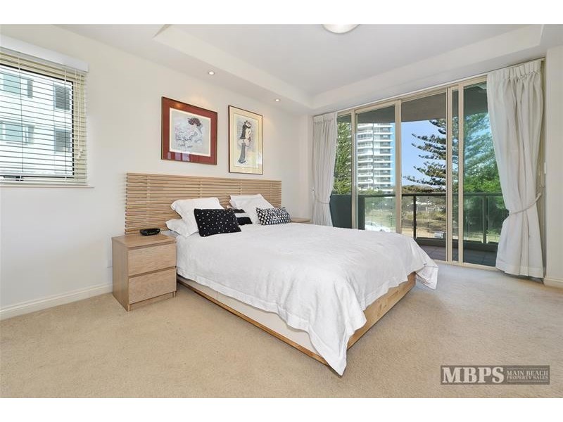 ‘CABLE BEACH’ 1 Cable Street, Main Beach QLD 4217