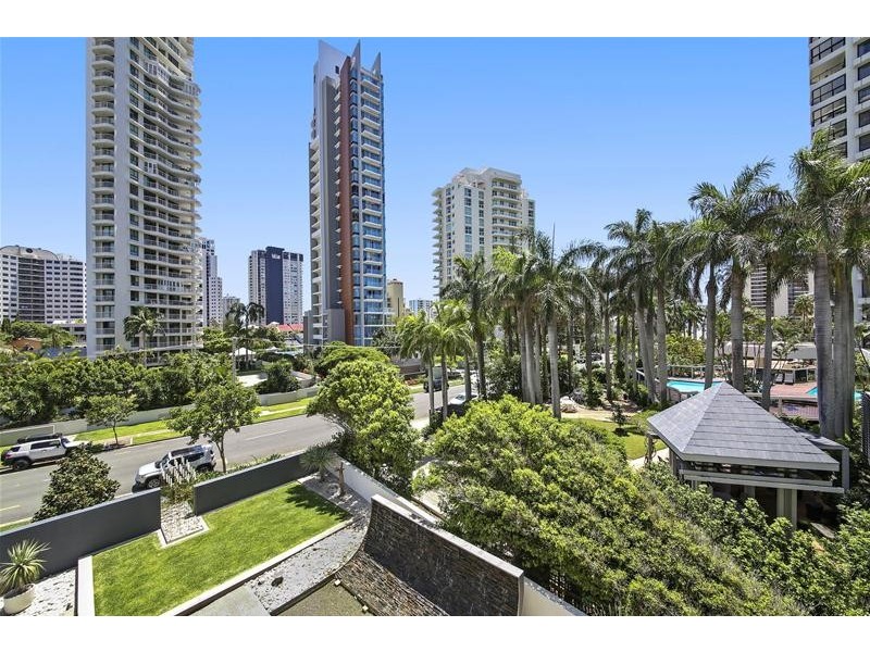 ‘AXIS’ 11 Hill Parade, Main Beach QLD 4217