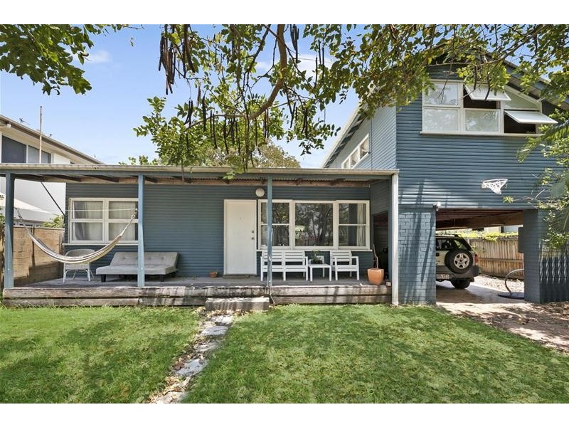 34 Tedder  Avenue, Main Beach QLD 4217