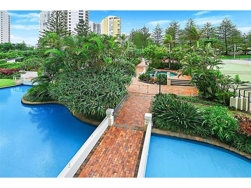 1 Peak Avenue ‘PARK LANE’, Main Beach QLD 4217