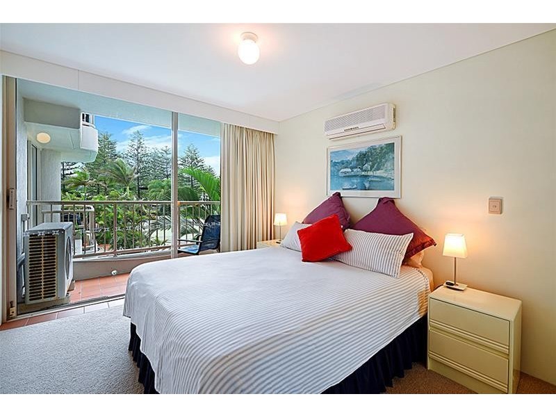 1 Peak Avenue ‘PARK LANE’, Main Beach QLD 4217