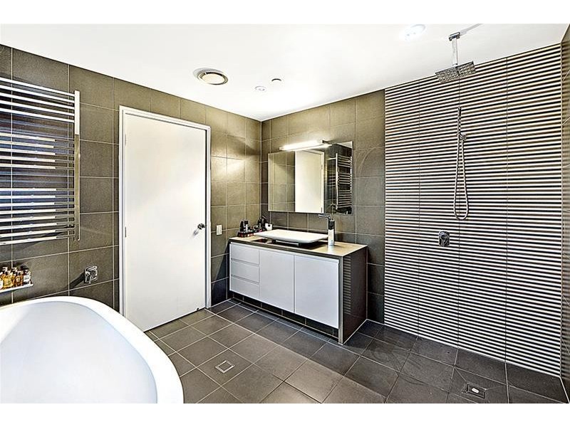 ‘Marquis On Main’ 11 Peak Avenue, Main Beach QLD 4217