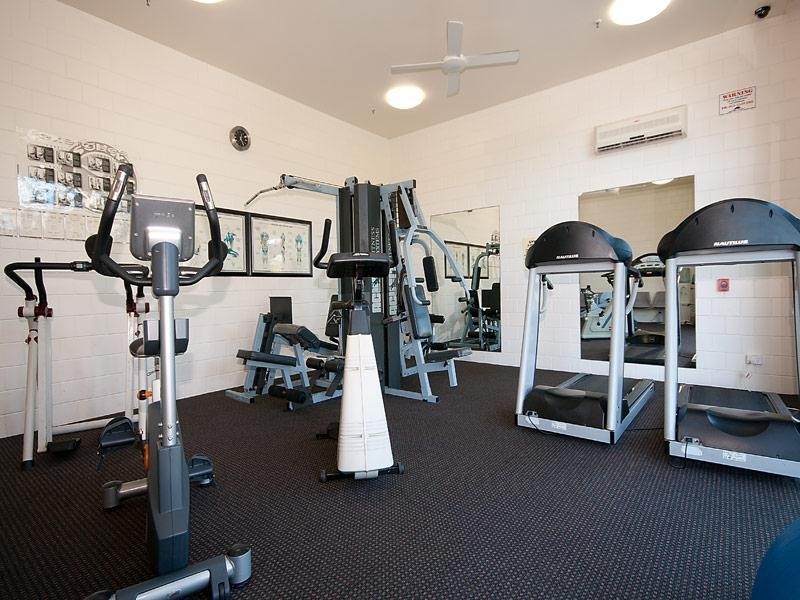 ‘CONTESSA’. 1  Serisier  Avenue, Main Beach QLD 4217