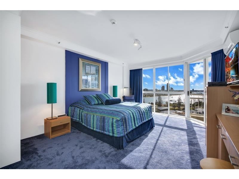 ‘Ocean Sands’ 11 Hughes Avenue, Main Beach QLD 4217