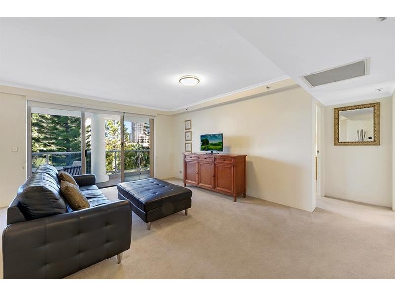 ‘OSCAR ON MAIN’ 1 Hughes Avenue, Main Beach QLD 4217