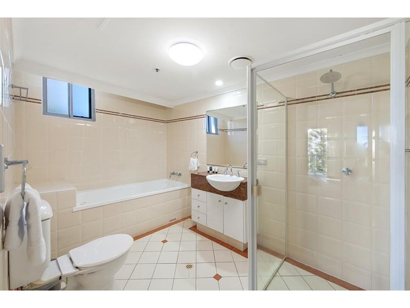 ‘OSCAR ON MAIN’ 1 Hughes Avenue, Main Beach QLD 4217