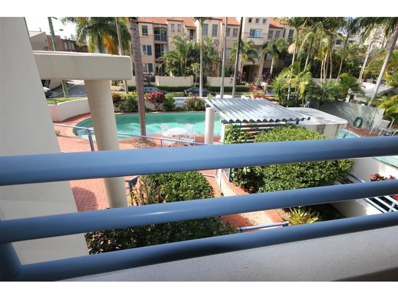 ‘Main Place’ 32 Cronin Avenue, Main Beach QLD 4217