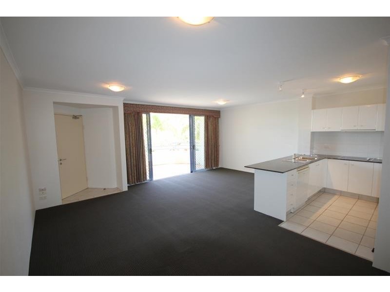 ‘Main Place’ 32 Cronin Avenue, Main Beach QLD 4217