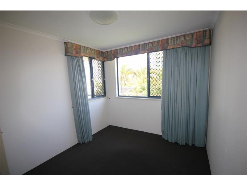 ‘Main Place’ 32 Cronin Avenue, Main Beach QLD 4217