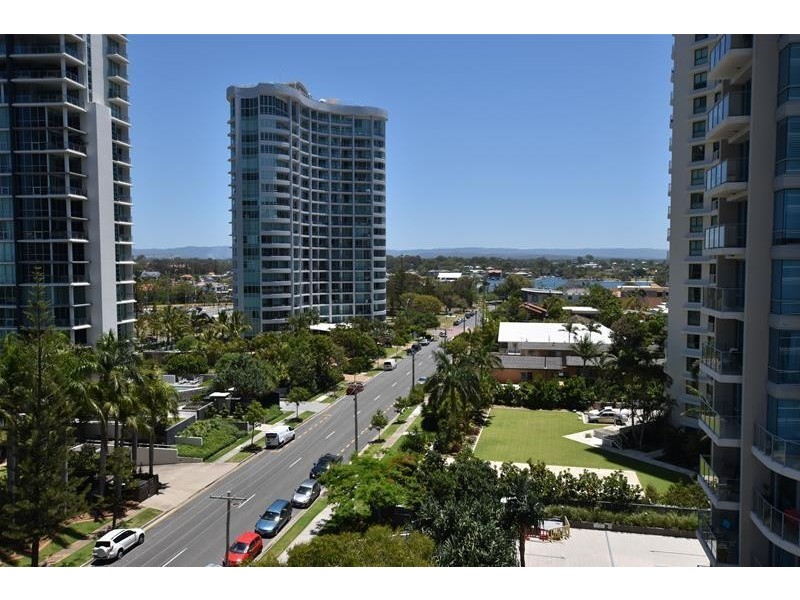 ‘THE CREST’ 15 Breaker_ Street, Main Beach QLD 4217