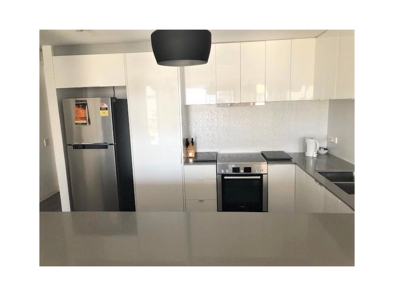 8 ‘Carrington Court’ Main Beach Parade, Main Beach QLD 4217