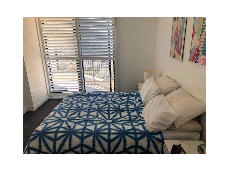 8 ‘Carrington Court’ Main Beach Parade, Main Beach QLD 4217