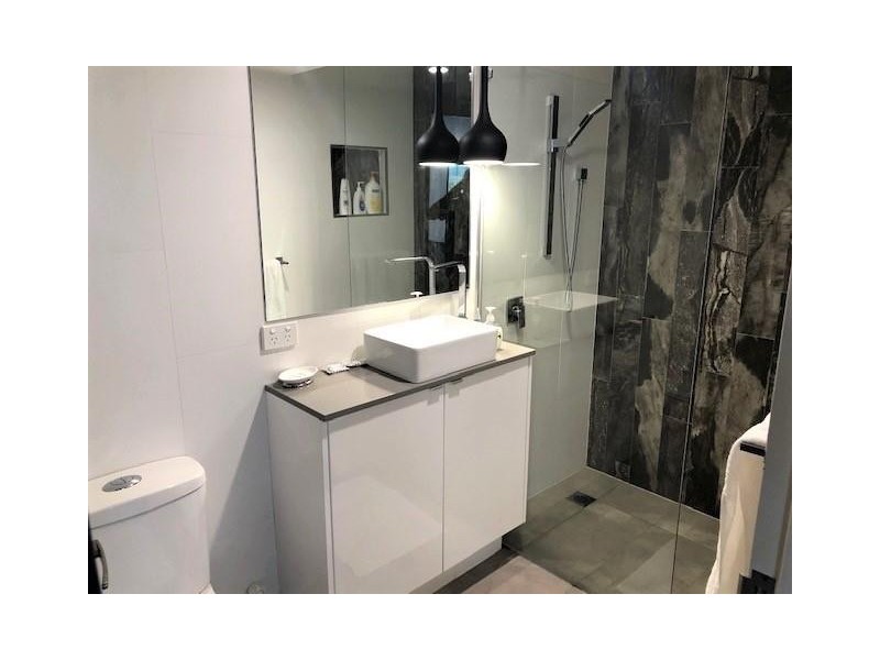 8 ‘Carrington Court’ Main Beach Parade, Main Beach QLD 4217