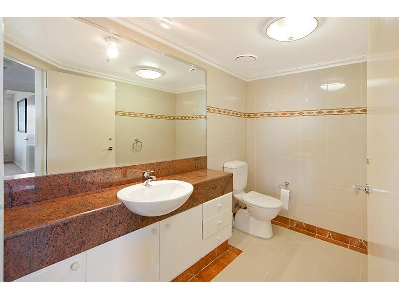 ‘OSCAR ON MAIN’ 1 Hughes Avenue, Main Beach QLD 4217