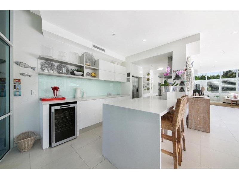 ‘MALIBU’ 3 Tedder Avenue, Main Beach QLD 4217