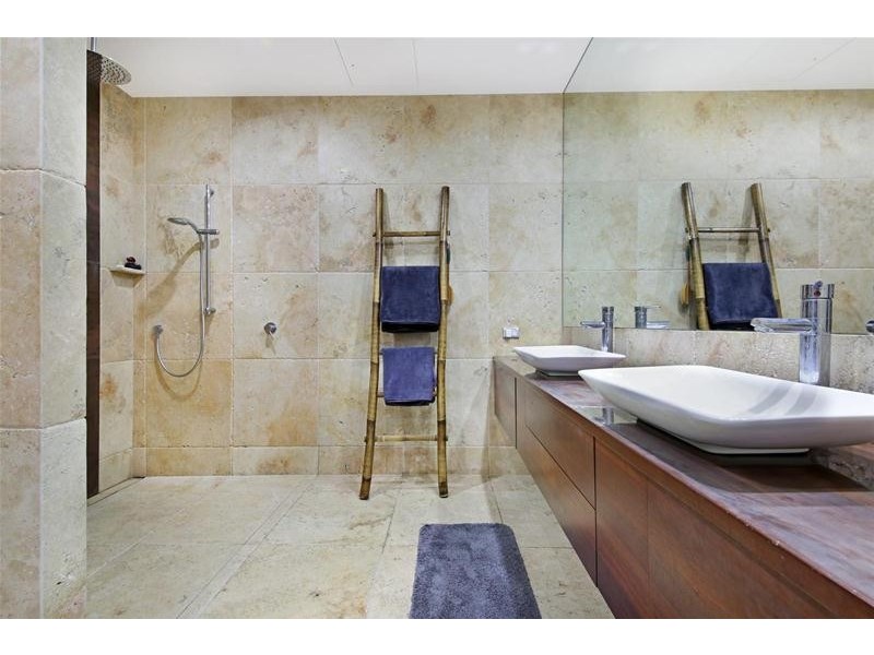 ‘MALIBU’ 3 Tedder Avenue, Main Beach QLD 4217