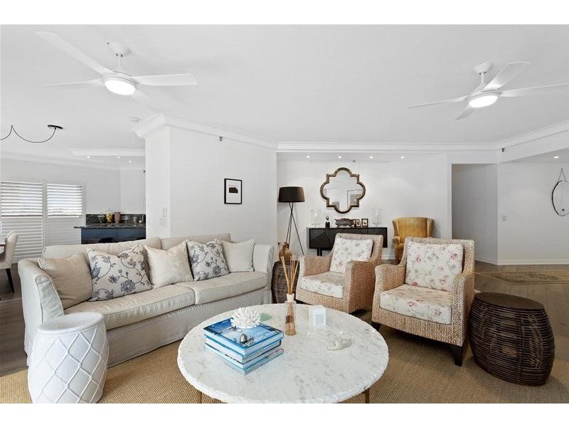 ‘ATLANTIS EAST’ 2 Admiralty Drive, Paradise Waters QLD 4217