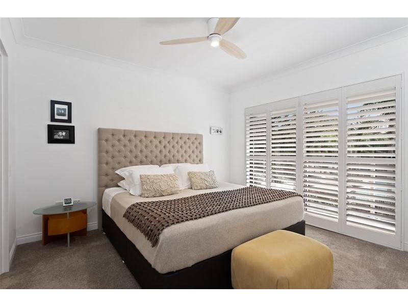 ‘ATLANTIS EAST’ 2 Admiralty Drive, Paradise Waters QLD 4217