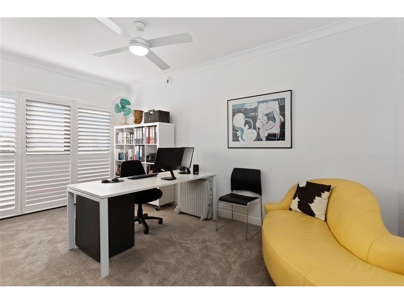 ‘ATLANTIS EAST’ 2 Admiralty Drive, Paradise Waters QLD 4217