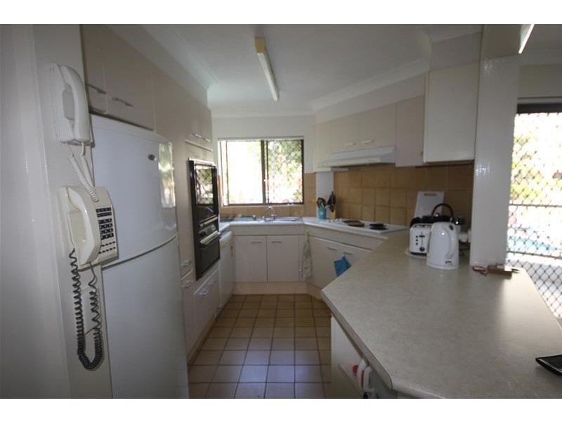 ‘SCALINADA’ 22 Woodroffe Avenue, Main Beach QLD 4217