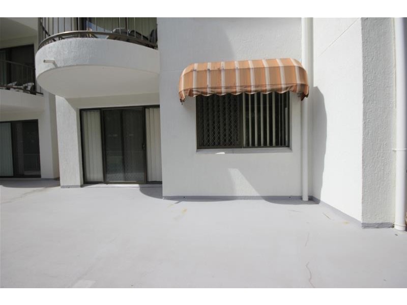 ‘SCALINADA’ 22 Woodroffe Avenue, Main Beach QLD 4217