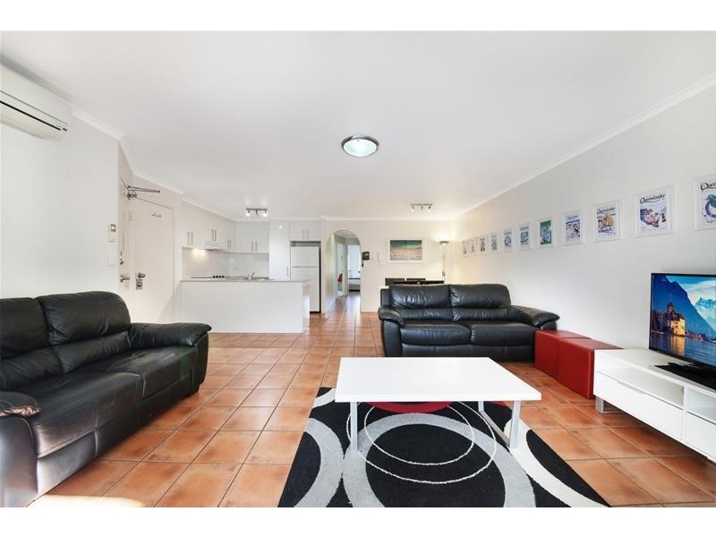 ‘Chidori Court’ 1 Cronin Avenue, Main Beach QLD 4217