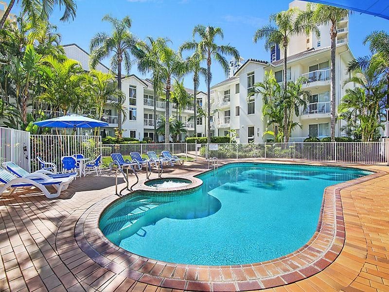 ‘Chidori Court’ 1 Cronin Avenue, Main Beach QLD 4217