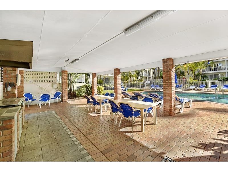 ‘Chidori Court’ 1 Cronin Avenue, Main Beach QLD 4217