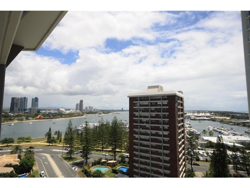 ‘Royal Surfrider’ Main Beach Parade, Main Beach QLD 4217