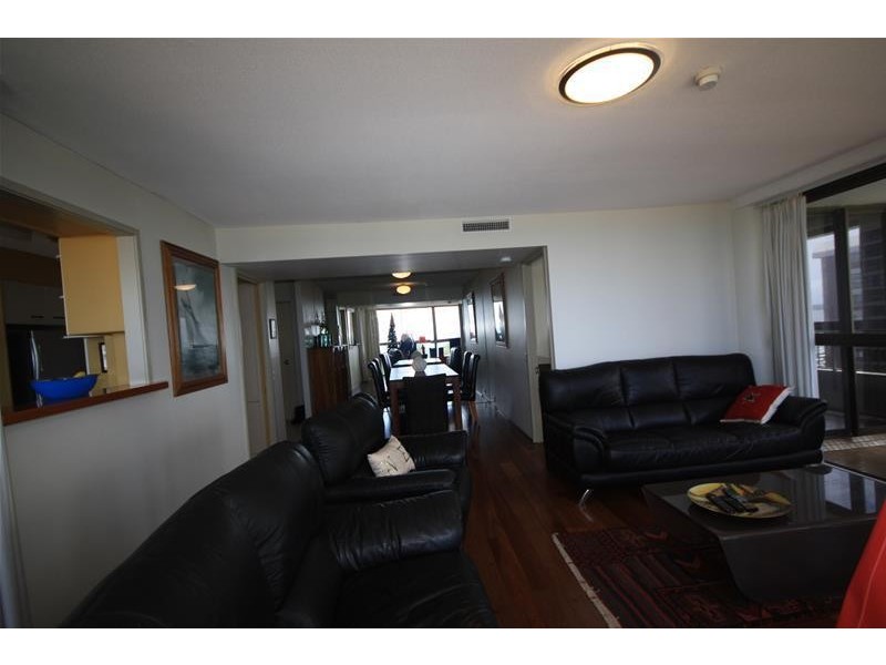 ‘Royal Surfrider’ Main Beach Parade, Main Beach QLD 4217