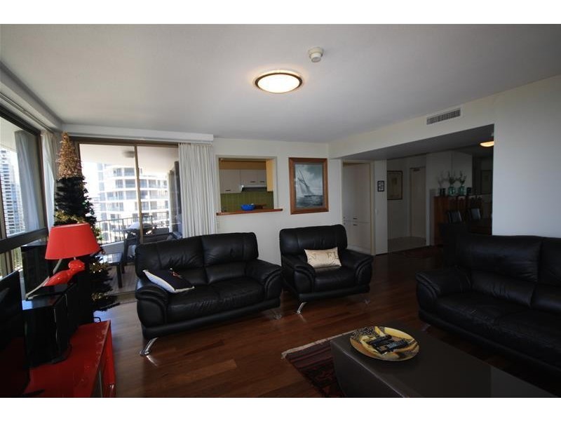 ‘Royal Surfrider’ Main Beach Parade, Main Beach QLD 4217