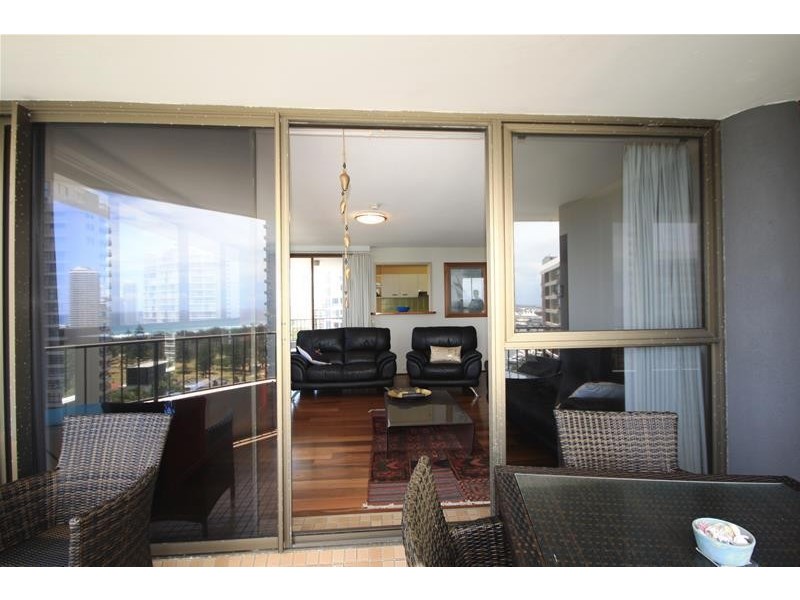 ‘Royal Surfrider’ Main Beach Parade, Main Beach QLD 4217